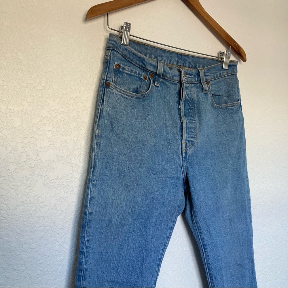 Levi's High Rise Blue Jeans - Picture 2 of 7